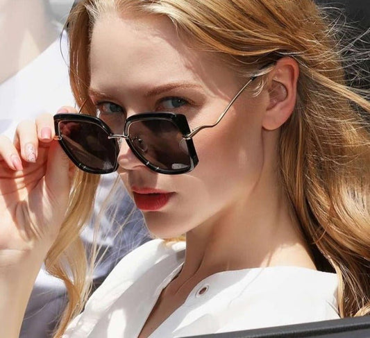 Luxury Brand Design Gradient Polarized Lens Butterfly Style Sunglasses - Necessary Clothing
